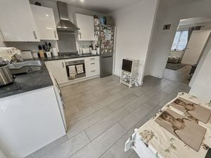 Photo 8- click for photo gallery